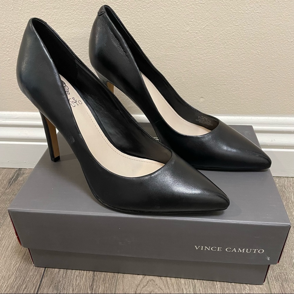 Vince Camuto Kaine Leather Pumps Women's Size 7.5 M Black NEW in Box.
